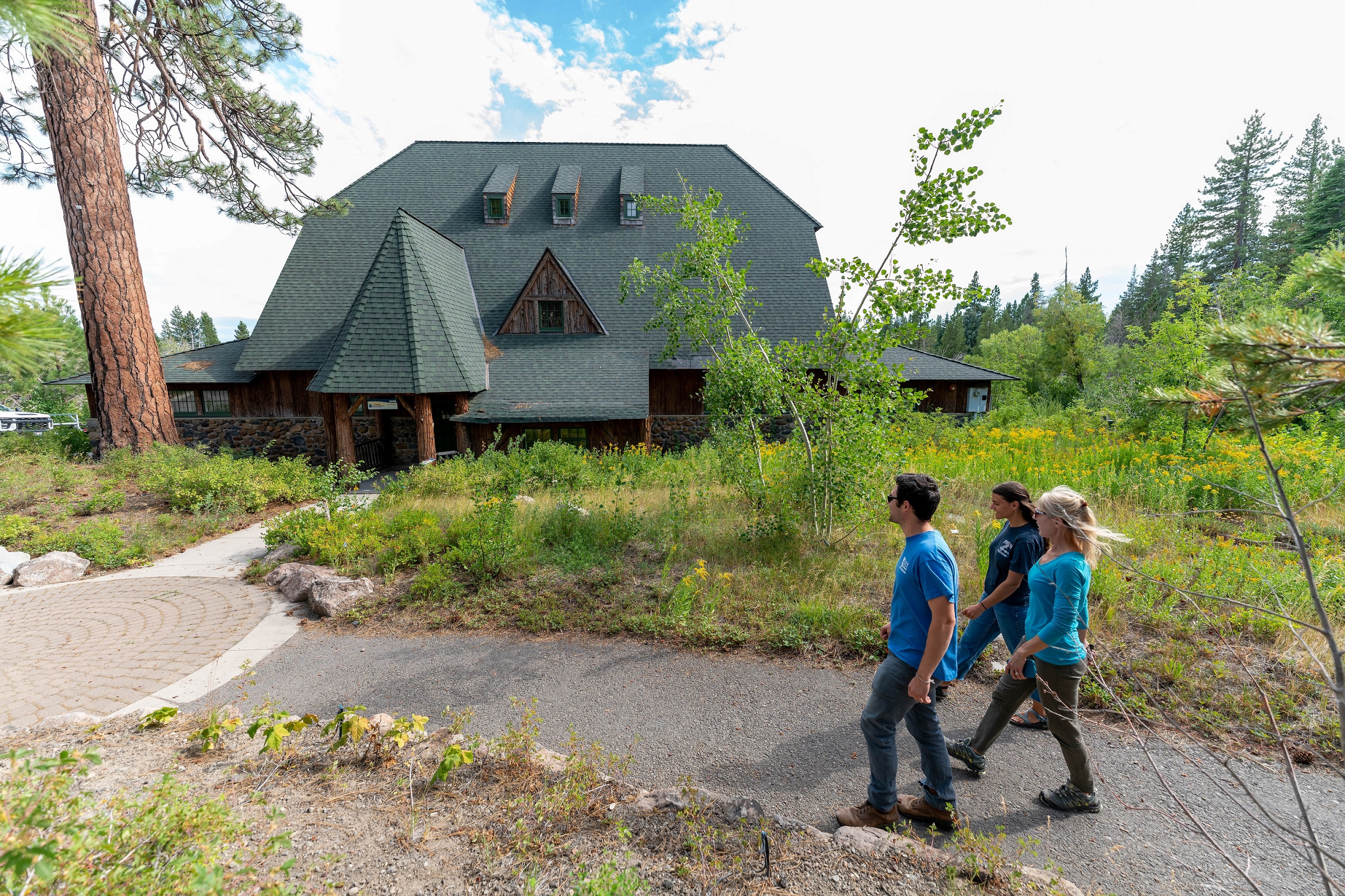 Visitors walking to the Tahoe City Field Station 